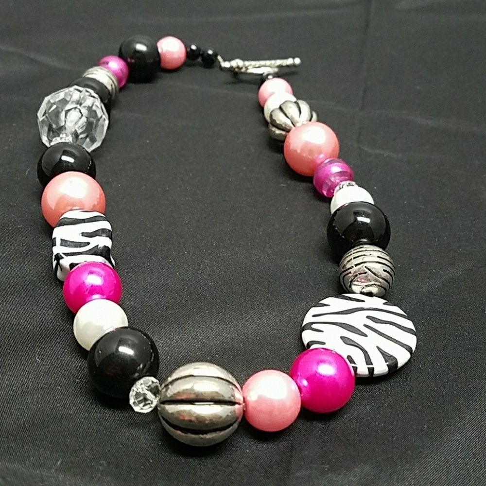 Beaded necklace